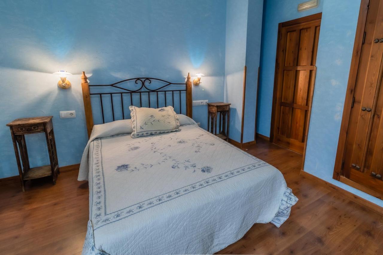 Hotel Rural El Labriego By Vivere Stays Plasenzuela Exterior photo