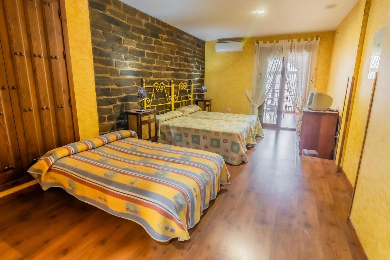Hotel Rural El Labriego By Vivere Stays Plasenzuela Exterior photo