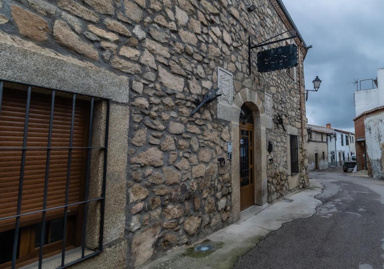 Hotel Rural El Labriego By Vivere Stays Plasenzuela Exterior photo