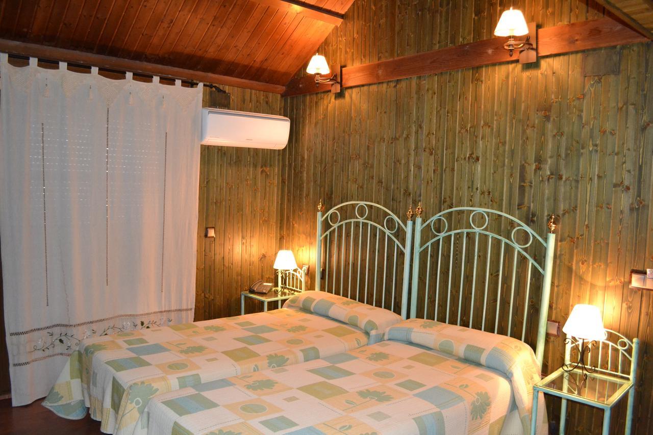 Hotel Rural El Labriego By Vivere Stays Plasenzuela Exterior photo